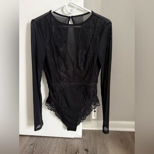 Commense Elegant Black Lace Bodysuit